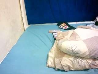 Hornyvibesx live cam preview