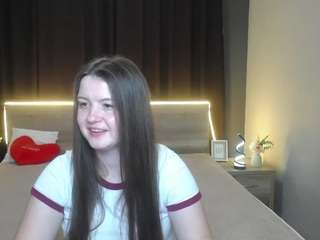 Live cam show with MavkaCute