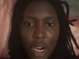 yoursecret1425 webcam model
