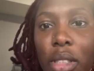 yoursecret1425 from CamSoda is Freechat