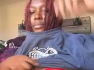 Live webcam model yoursecret1425 on Soda Cams