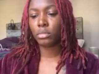 Live webcam model yoursecret1425 on Soda Cams