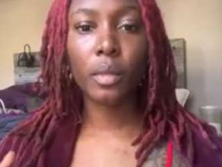 Live webcam model yoursecret1425 on Soda Cams