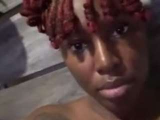 yoursecret1425 webcam model