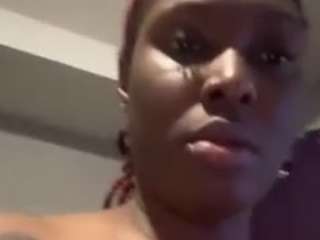 yoursecret1425, female webcam model,  years old, on live webcam