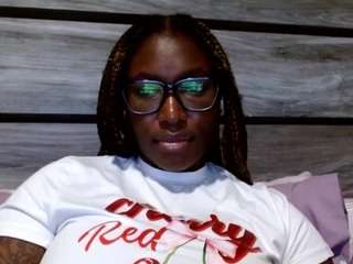 yoursecret1425 live cam preview