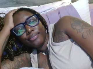 yoursecret1425 webcam model