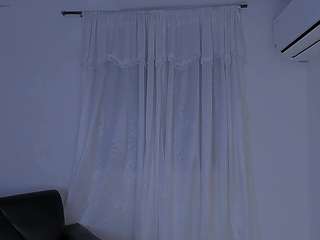 zou-quira Live Webcam on CamSoda