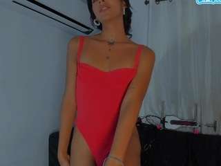 zou-quira Live Webcam on CamSoda