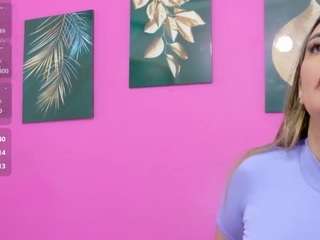 madisson022 Live Webcam on CamSoda
