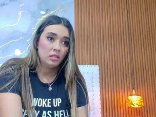 madisson022 live cam profile