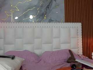 madisson022 live webcam show