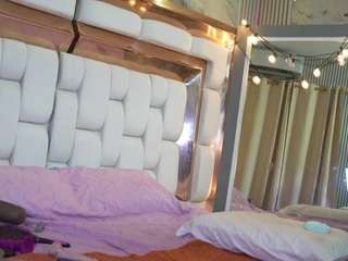 Madisson022 live cam preview