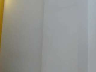 skinnyverus18's CamSoda show and profile