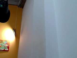 skinnyverus18 Live Webcam on CamSoda