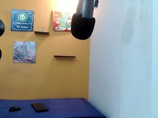 skinnyverus18 webcam