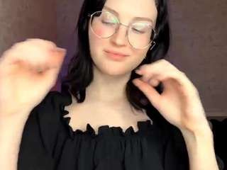 audreyviau's CamSoda show and profile