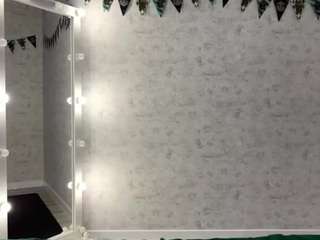Annie live webcam show