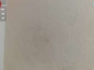 emma-collsonn live cam profile