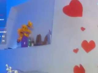 emma-collsonn Live Webcam on CamSoda