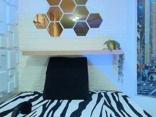 jazminevanns Live Webcam on CamSoda