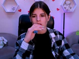  lizzie-boom chat room