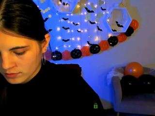  lizzie-boom chat room