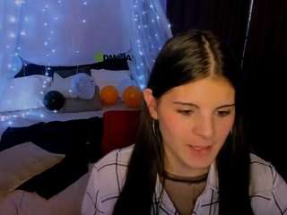  lizzie-boom chat room