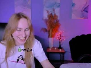 lizzie-boom's CamSoda show and profile