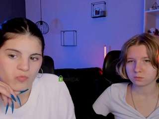 lizzie-boom Toy live webcam