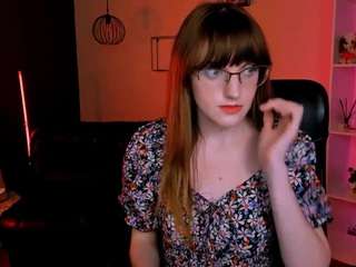 lizzie-boom webcam model