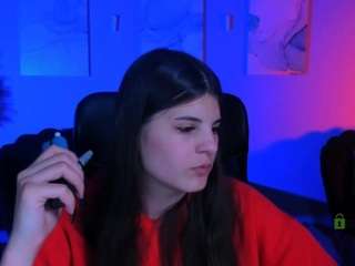 lizzie-boom's CamSoda show and profile