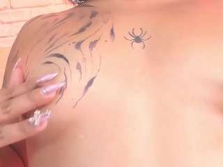 nicky-dean Live Webcam on CamSoda