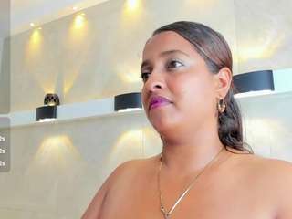 penelope-russo webcam model