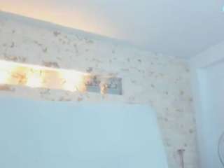 penelope-russo, female webcam model,  years old, on live webcam