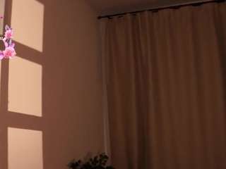 ThanhKlopfenstein live cam preview