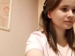 yadirabottomly Live Webcam on CamSoda