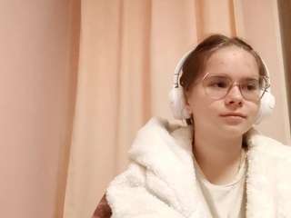 yadirabottomly webcam