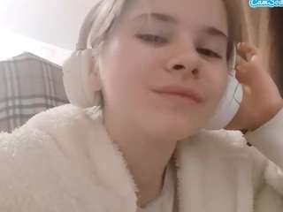 yadirabottomly Live Webcam on CamSoda