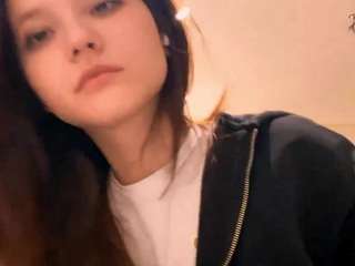 yaekowiede - Live Cam