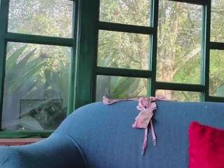 alicemrtnz webcam