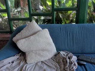 AliceMrtnz live webcam show
