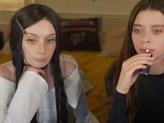 dakotalove054's CamSoda show and profile