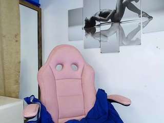 emmacurvy