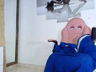 emmacurvy