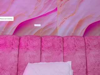 emmacurvy live cam preview