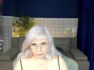 hellafabel Live Webcam on CamSoda