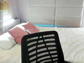 HellaFabel live cam