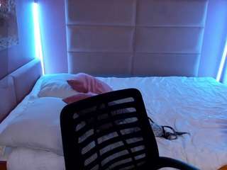 HellaFabel live cam preview