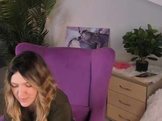 leenameginnes Live Webcam on CamSoda